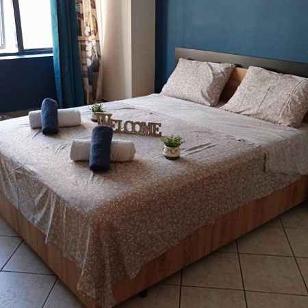 Railway Area Studio Parking Салоніки Екстер'єр фото